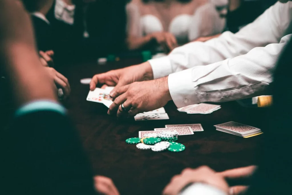 jouer au poker dans un casino