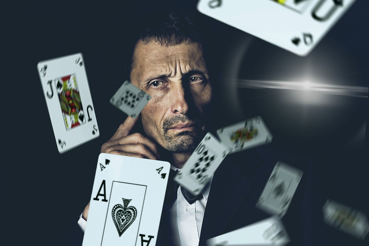 homme poker cartes
